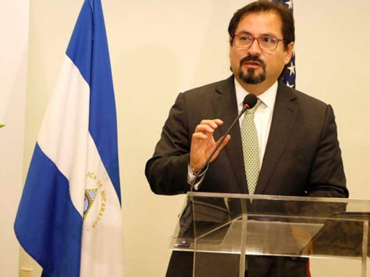 Policía de Nicaragua detiene a alto ejecutivo bancario por incitar 'injerencia extranjera'