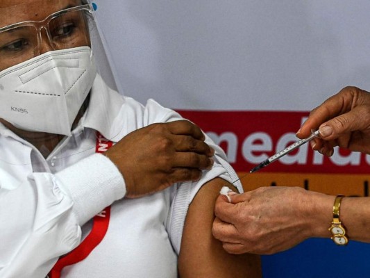 Vacunación contra el covid-19: Costa Rica y Panamá toman la delantera en Centroamérica