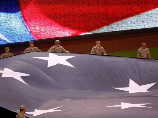 Royals 5-4 Mets en primer juego de la serie mundial de béisbol 2015
