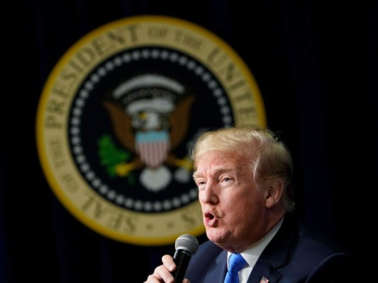 Donald Trump amenaza con vetar ley de presupuesto por no aprobar fondos para el muro