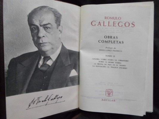 Profanan tumba y se roban el cadáver de expresidente venezolano