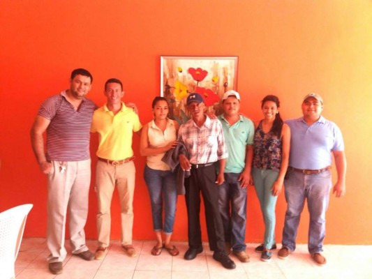 Jóvenes hondureños transforman la vida de un indigente&nbsp;&nbsp;