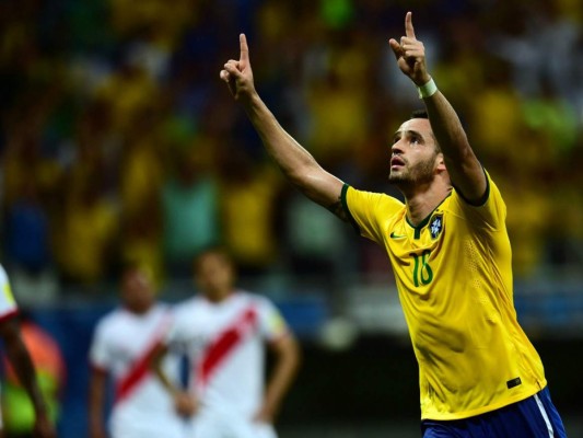 Brasil goleó 3-0 a Perú y comienza a caminar en su ruta rumbo a Rusia 2018