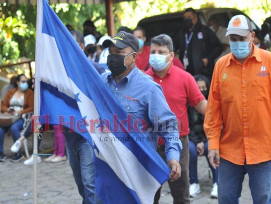 Fotos: Empleados de Hondutel se toman oficina principal para exigir pagos atrasados