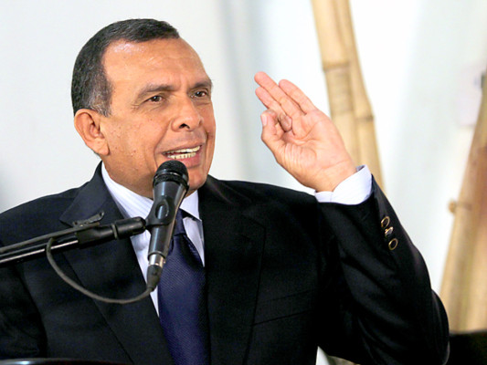 'Pepe' Lobo asistirá a cumbre de ONU en Sudáfrica