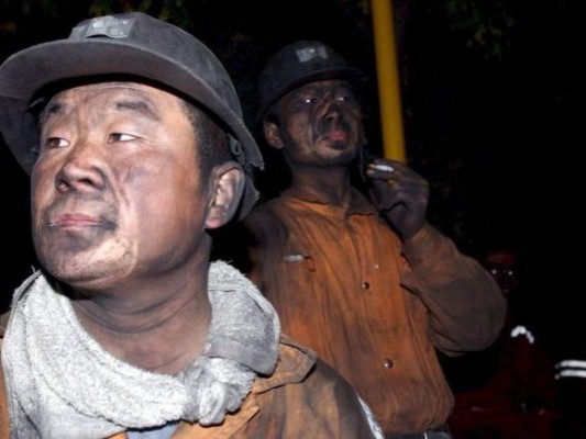 Atrapados 17 mineros en el oeste de China