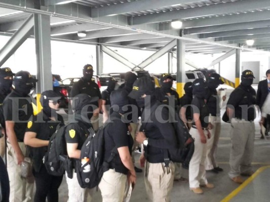 Intervienen la Secretaría de Seguridad en busca de documentos por actos corrupción