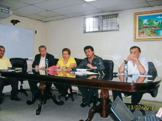'El movimiento sindical debe de reforestarse mentalmente”