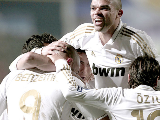 Real Madrid con un pie en semifinales de la Liga de Campeones