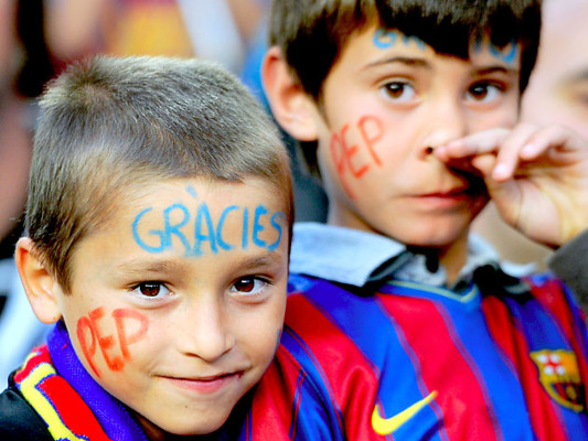 Lágrimas, sonrisas y goles en emotiva despedida de Guardiola