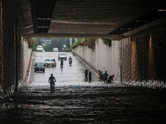 Muertos, inundaciones y damnificados por lluvias en el sur de Asia (FOTOS)