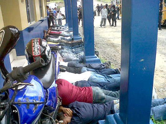 Policía detiene a pandilleros que iban a sepelio de un compinche