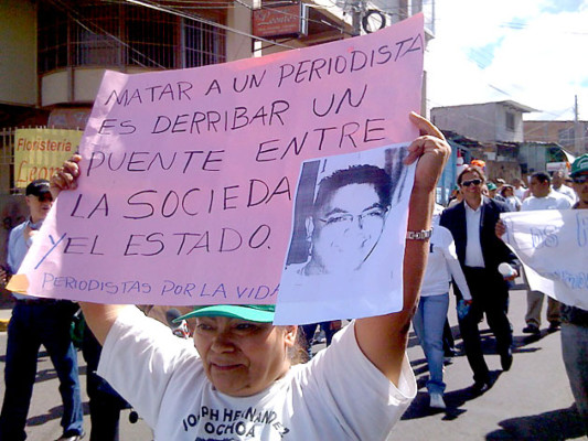 Periodistas hondureños exigen protección a la libertad de expresión y la vida