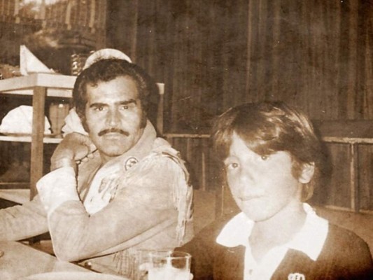 Los momentos más emotivos entre Alejandro y Vicente Fernández (FOTOS)