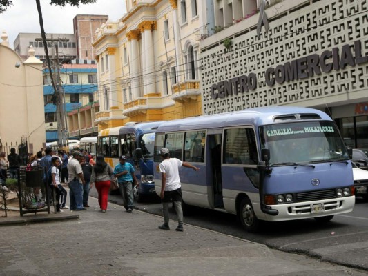 Más de 400 conductores han sido certificados en la capital