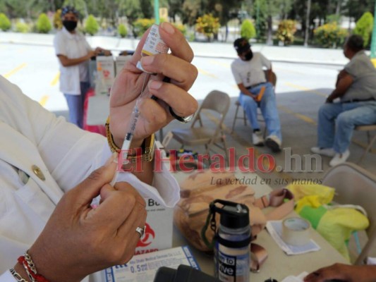 Más de nueve millones de dosis de la vacuna anticovid se han aplicado a nivel nacional. Foto: David Romero | EL HERALDO.