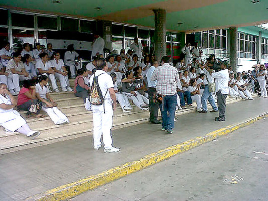 Por falta de personal de enfermería se paralizan quirófanos del hospital Escuela