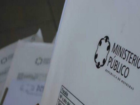 Detienen a dos funcionarios del Instituto de la Propiedad en la capital