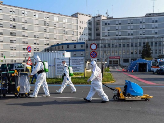 Luto y drama en una Italia arrodillada ante coronavirus; van 4,000 muertos