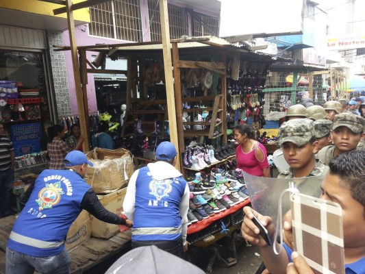 Vendedores paralizan actividad comercial en Comayagüela