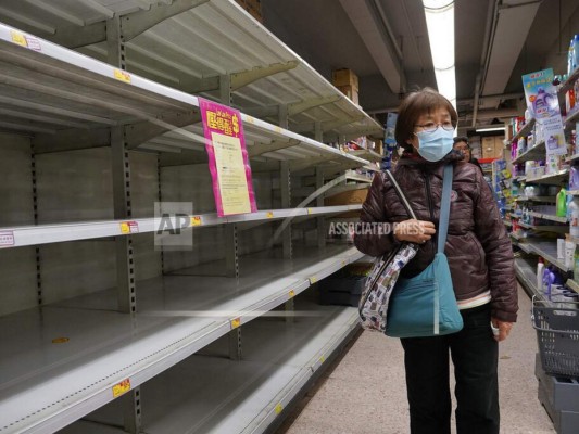 FOTOS: Países enfrentan desabastecimiento de mascarillas ante coronavirus