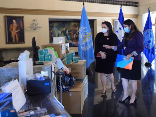 Honduras recibe donación de mascarillas e insumos para atender covid-19