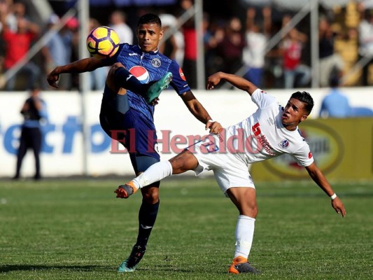 Juan Pablo Montes prepara su muralla en la defensa en clásico Motagua y Olimpia