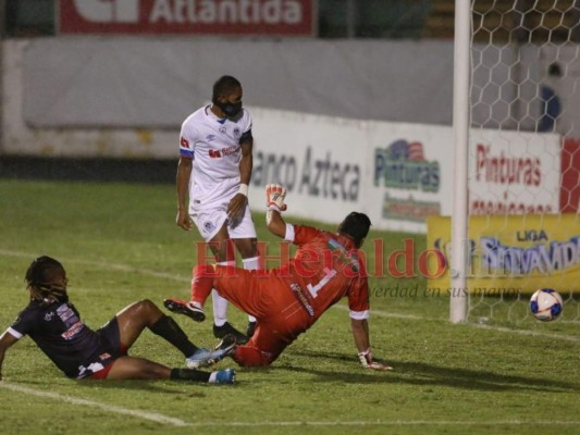 Olimpia vence 3-1 a la Real Sociedad y se afianza en el liderato