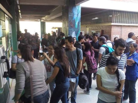 Honduras: Tomas de edificios persisten en la UNAH
