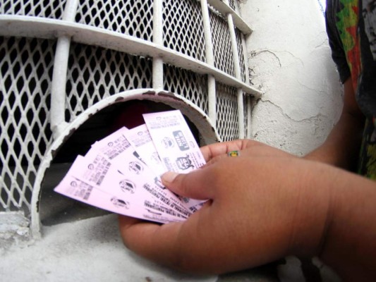 20 mil boletos para el clásico entre Motagua y Olimpia en semifinales en Honduras