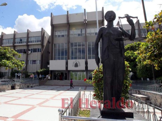 Decreto de inmunidad frena investigaciones, advierte la Fiscalía