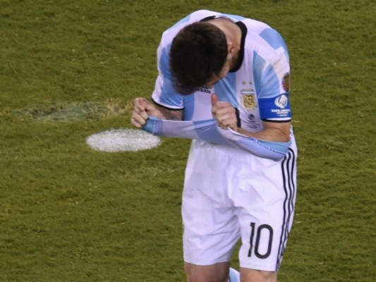 La amargura de Messi tras perder la Copa América Centenario