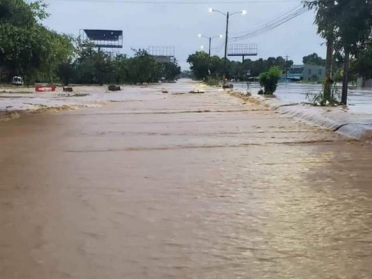 Tormenta Tropical Iota inunda nuevamente el Valle de Sula (Fotos)
