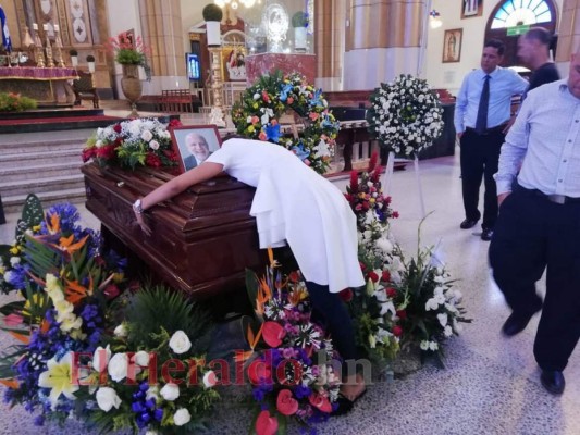 FOTOS: Así fue el emotivo adiós al 'Pelón' Acosta, exalcalde de la capital de Honduras