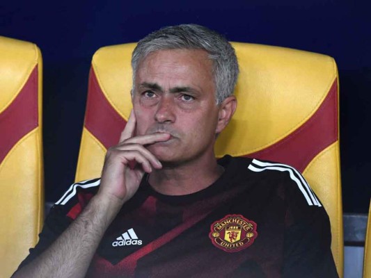 José Mourinho, satisfecho con su equipo pese a la derrota frente al Madrid&nbsp;&nbsp;