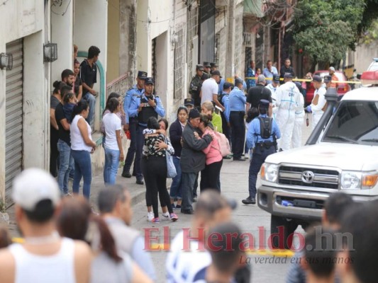 FOTOS: Escena del crimen de una pareja acribillada en barrio Buenos Aires