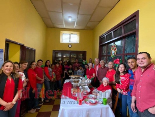 FOTOS: El covid-19 apagó en un segundo 103 años de vida y trayectoria