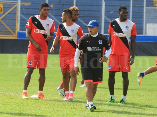 Para Donis Escober es obligación pasar a la siguiente fase