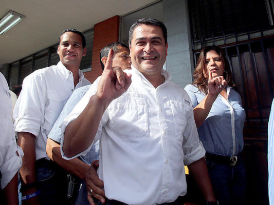 Juan Orlando Hernández va ganando con 34.2 por ciento