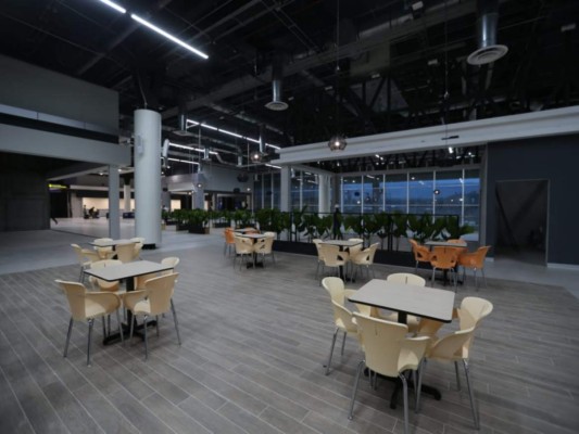 Así fue la histórica inauguración del aeropuerto internacional de Palmerola (Fotos)