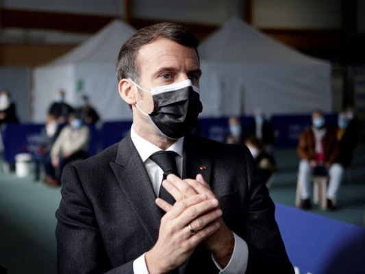 Macron insta a vacunar 'mañana, tarde y noche' para vencer al covid&nbsp;&nbsp;