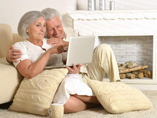 ¿Cómo ayuda la tecnología a las personas mayores?