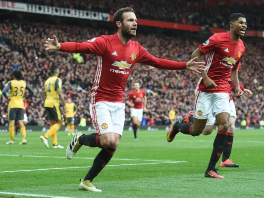 Arsenal empata con Manchester United en Old Trafford y le amargan la fiesta a Mou