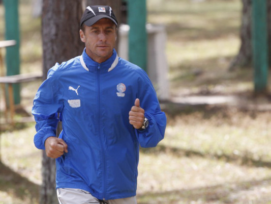 Danilo Tosello jugará y dirigirá despedida de Velásquez