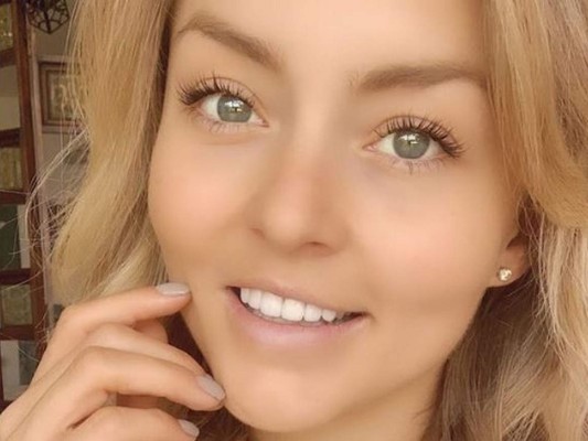 Actriz Angelique Boyer confirma que no sufrió labio leporino de niña