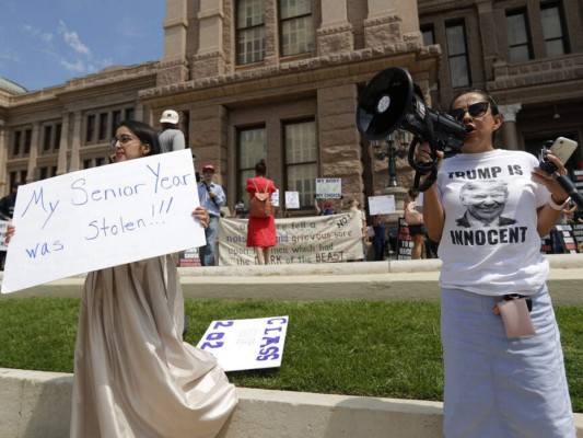 Pese a alarmante cifra de muertos, en EEUU relajan confinamiento por Covid-19