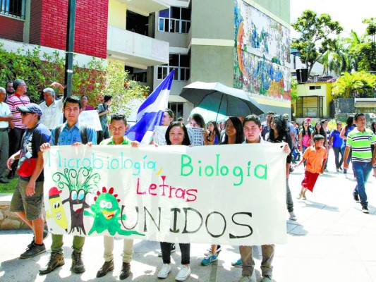 ¿Quién ha ganado o perdido con las normas académicas?