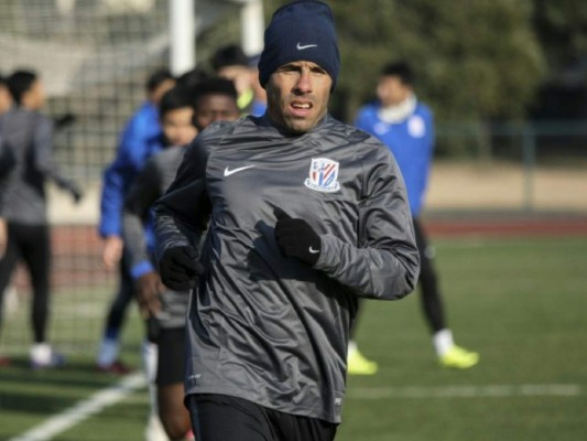 Shanghái Shenhua le pagará a Tévez 730,000 euros semanales por adelgazar