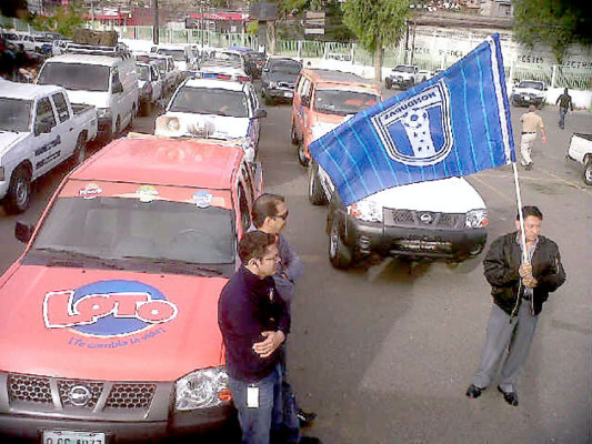 Caravanas de amor recorrieron Honduras