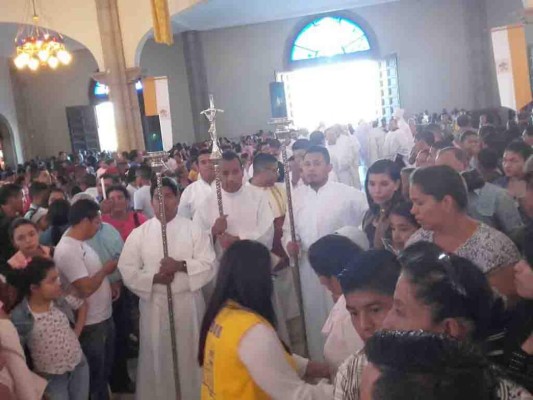 Honduras: Concurrida fiesta en honor a la Virgen de Suyapa